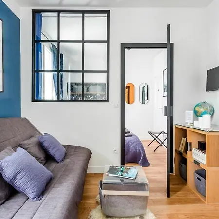 C Cozy Batignolles Apt, Metro Right At Your Doorstep Apartment *