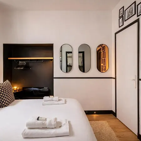 C Cozy Batignolles Apt, Metro Right At Your Doorstep Παρίσι